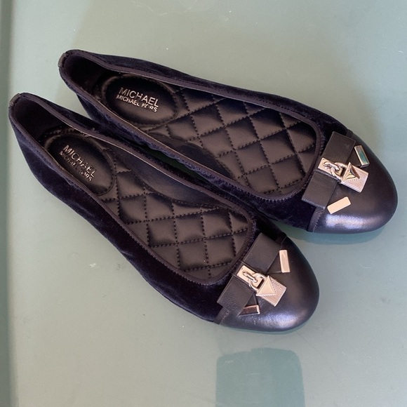 Michael Kors, women shoes - Picture 2 of 5